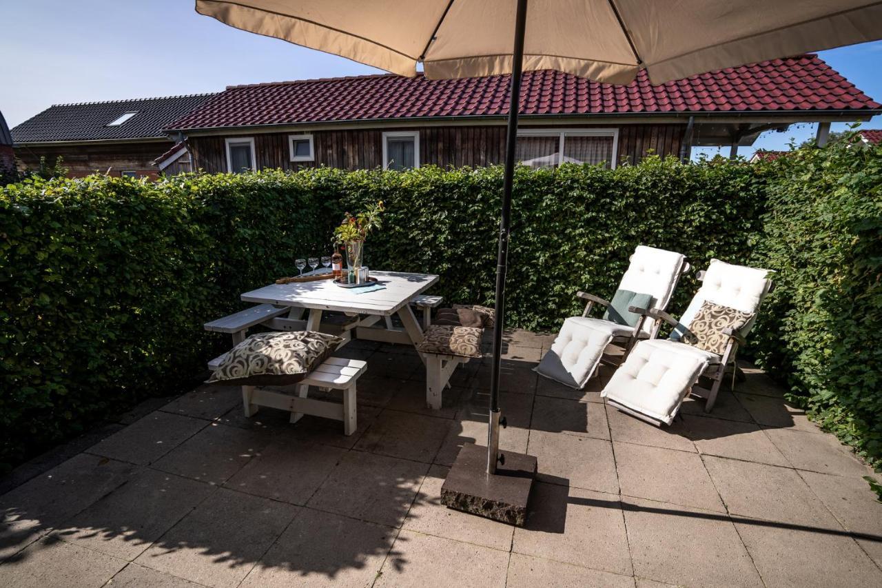 Hotel Recreatiepark Tusken De Marren Akkrum Esterno foto