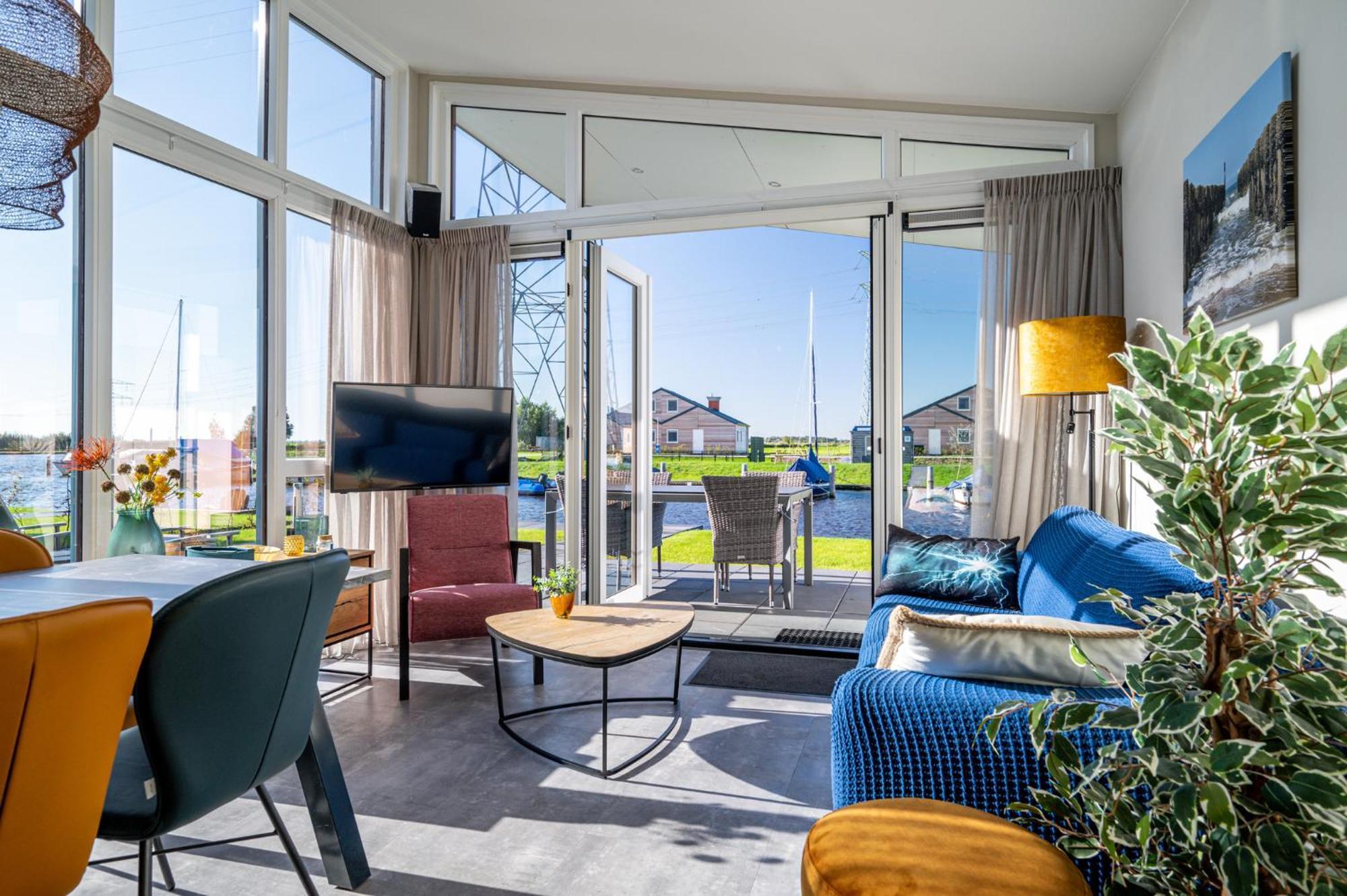 Hotel Recreatiepark Tusken De Marren Akkrum Esterno foto